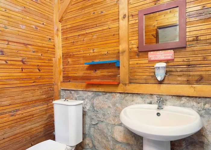 Lilith Pan Φετιγιέ