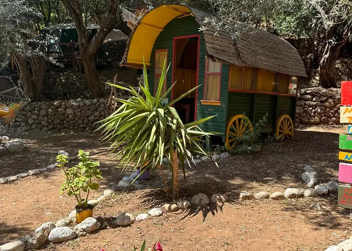 Κάμπινγκ Lilith Pan *